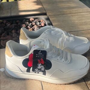 Disney Minnie Mouse White and Black Sneakers